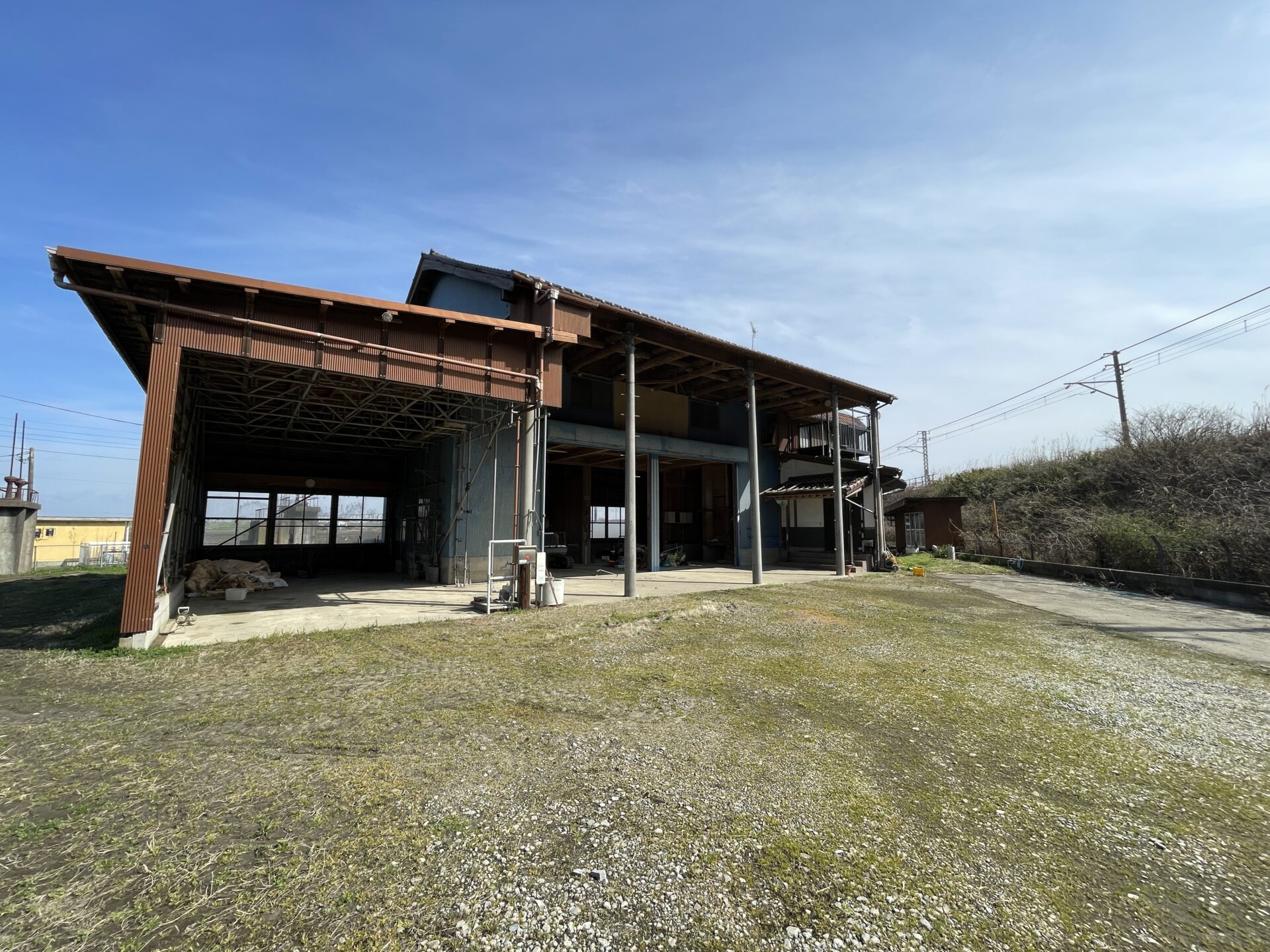 香取市大倉丁子　居宅・作業場　1400万円